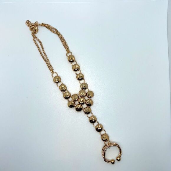 Beautiful Gold Hand Chain Bracelet - Picture 2 of 3